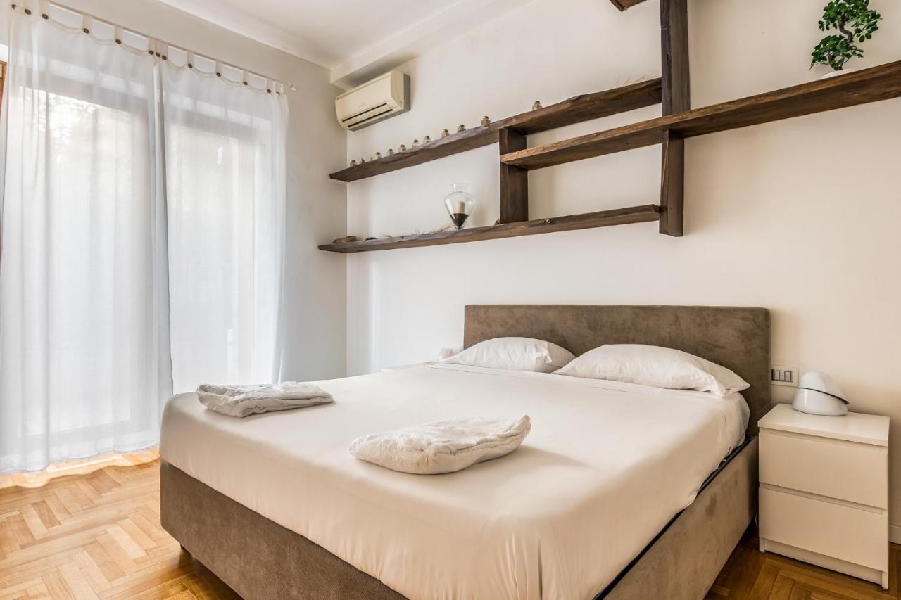 Leilighet Ampio Zona Moscova Con Due Terrazzi *
