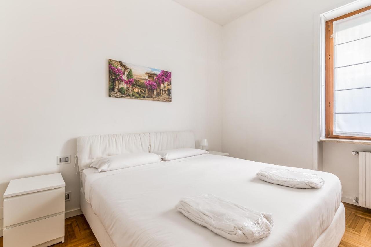 Ampio Zona Moscova Con Due Terrazzi