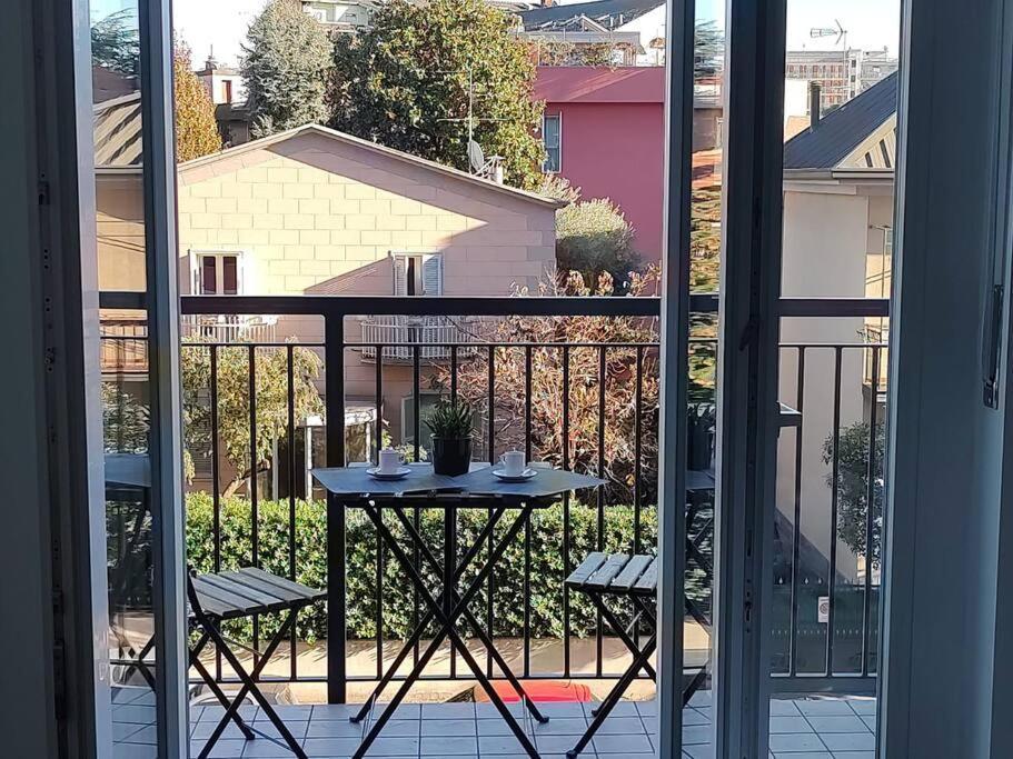 Bilocale Luminoso E Accogliente Zona Marche