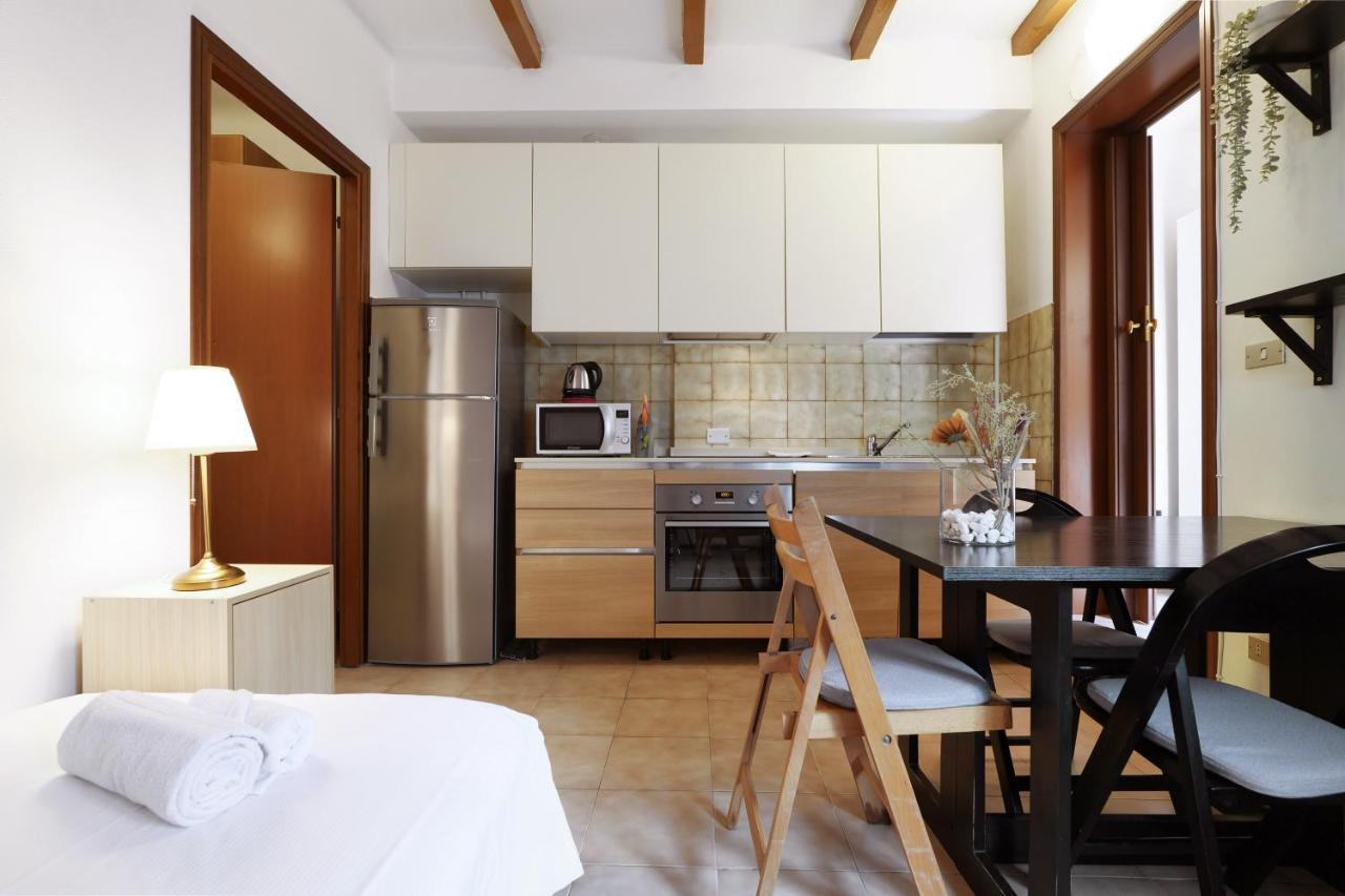 Appartamento Primopiano - Colonne 18 Milano