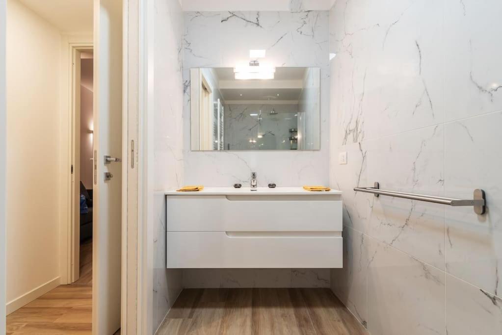 Mora Flexyrent A.c. - Colonne Appartamento *