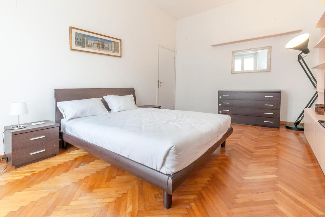 Double In The Center - 20 Min Walk From Duomo Gasthof Mailand