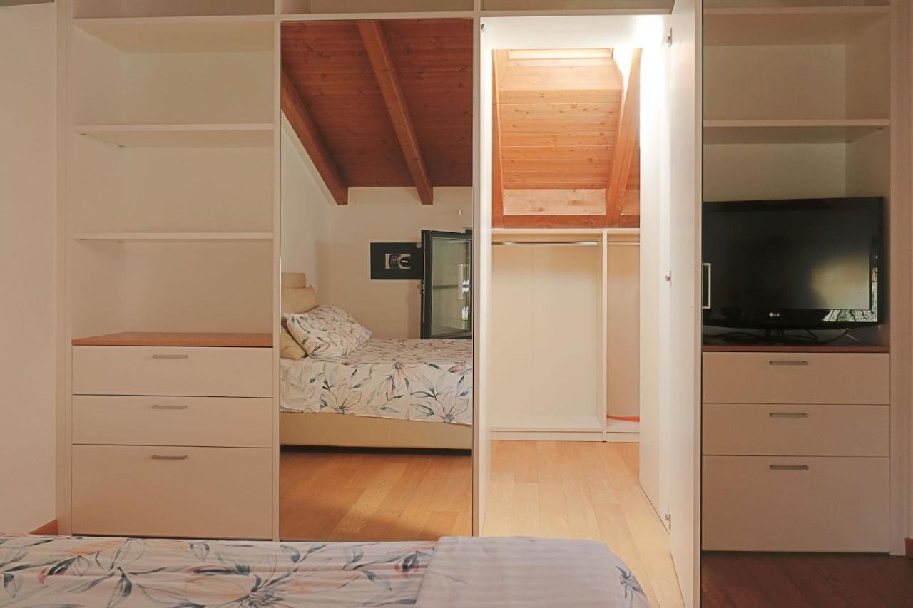 Modern Split-level Loft With Garden Near Fondazione Prada By Rentopolis *