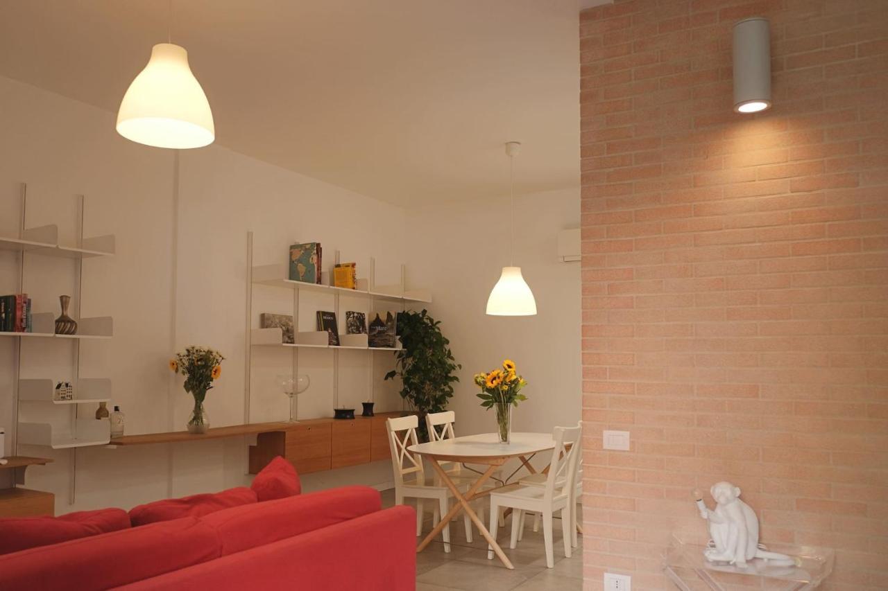Modern Split-level Loft With Garden Near Fondazione Prada By Rentopolis Appartamento