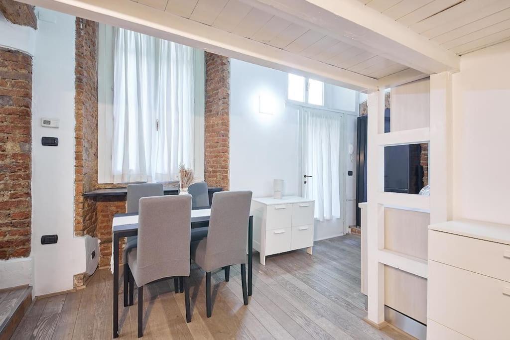 Brera-moscova Centro Storico, Wi-fi E Netflix Apartment
