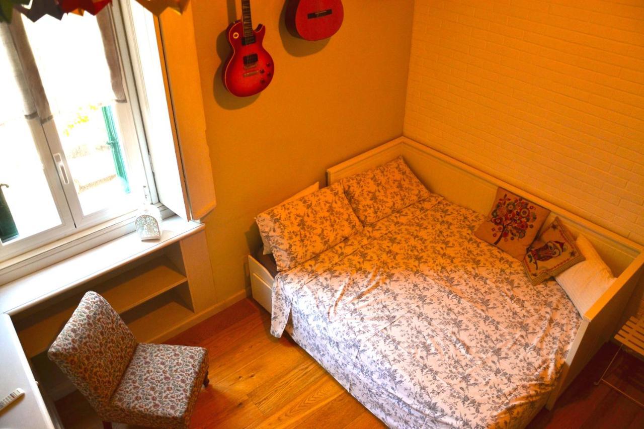 Apartment Luminoso Monolocale Porta Romana Milan