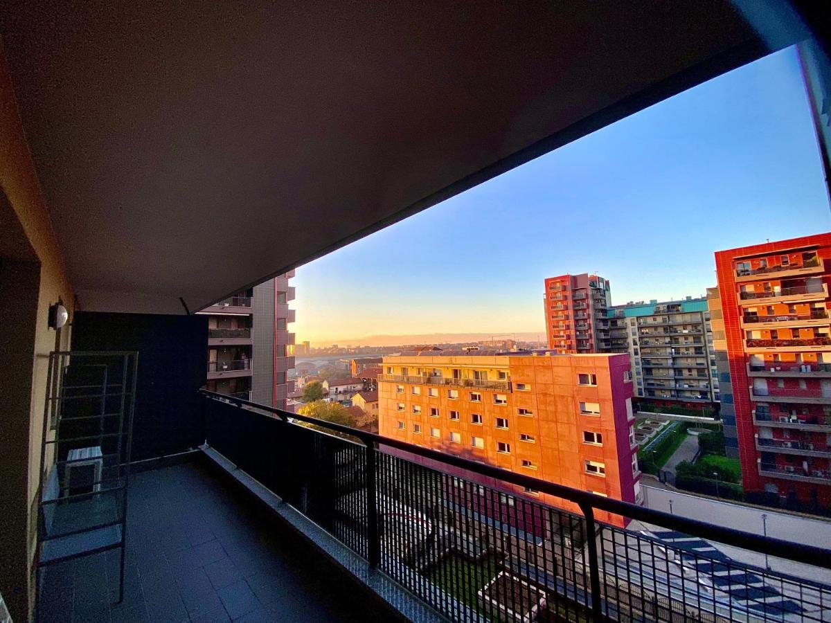 Triumph Tower Politecnico Appartement *