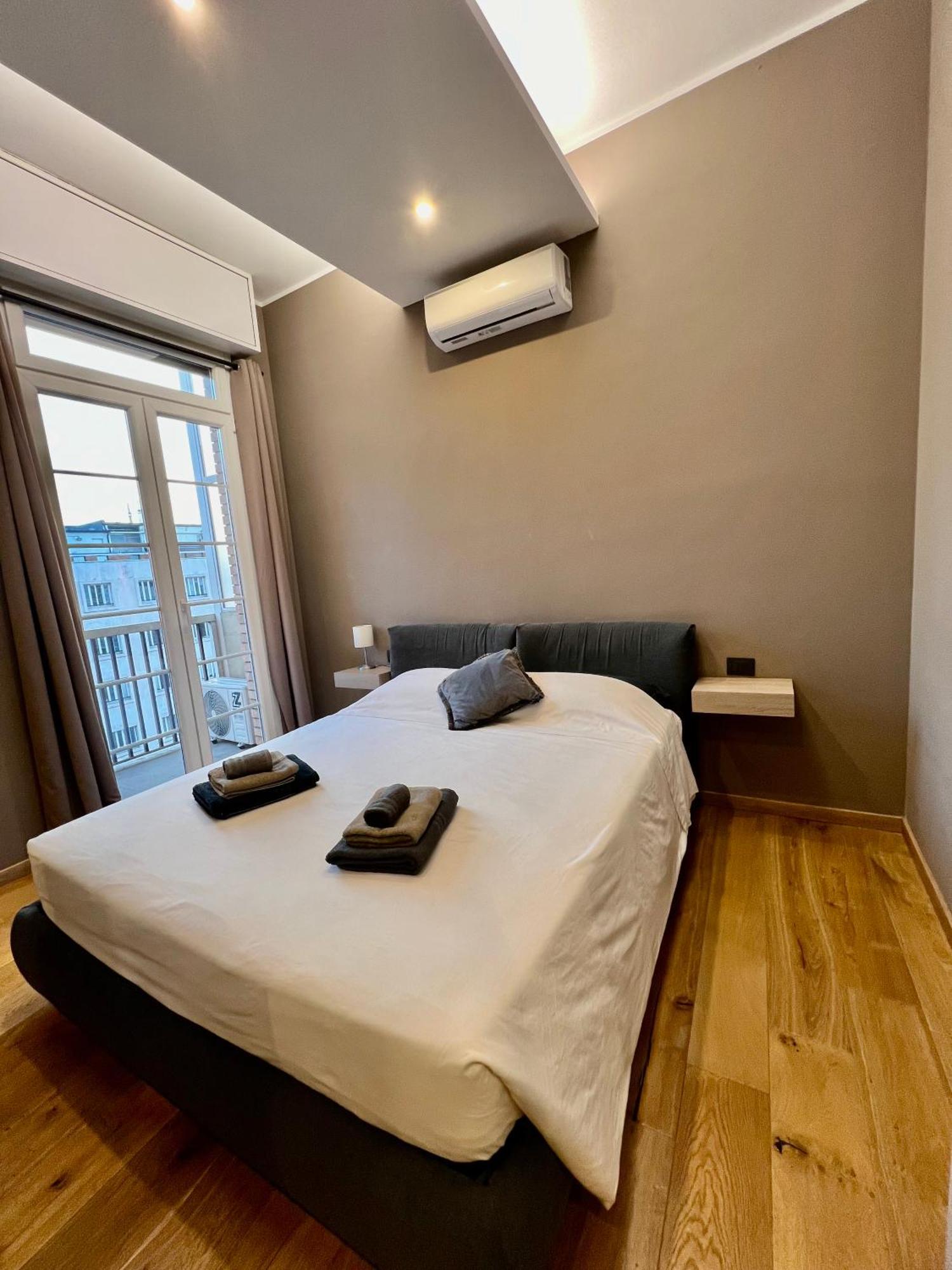Amazing New With Beautiful View From Moscova Group Leilighet Milano