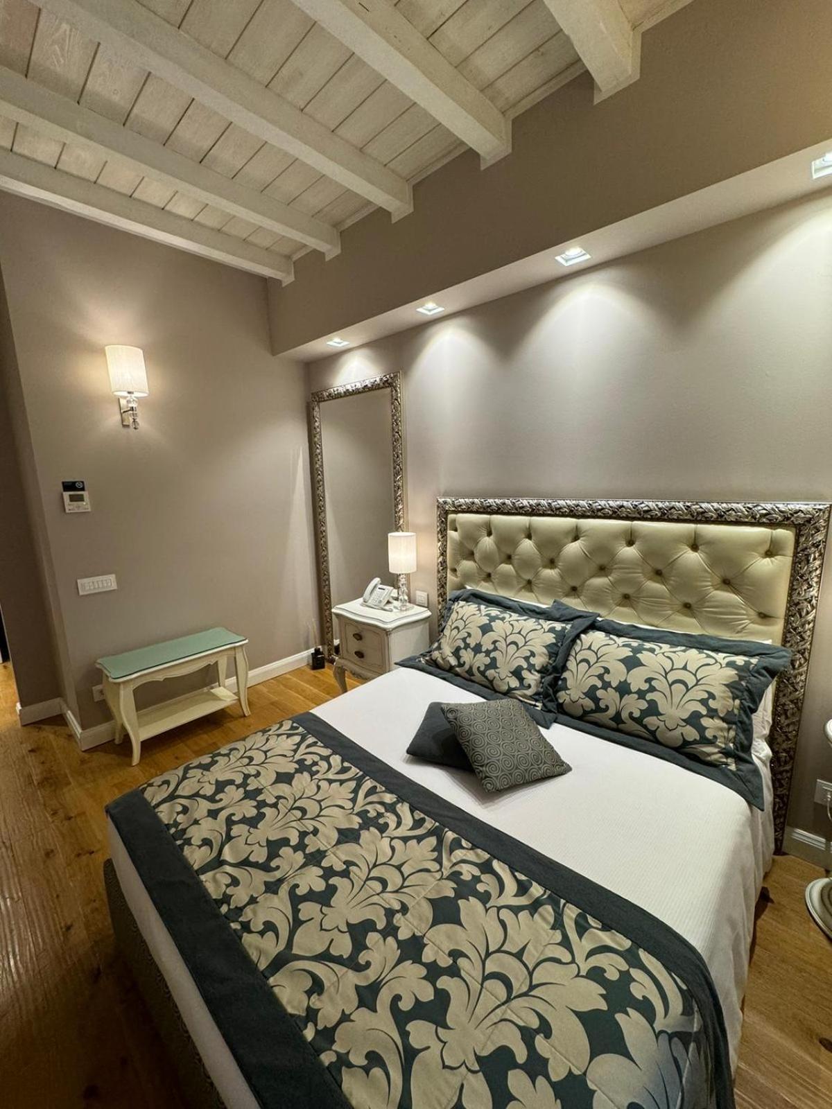 Domus Camillus Guest house