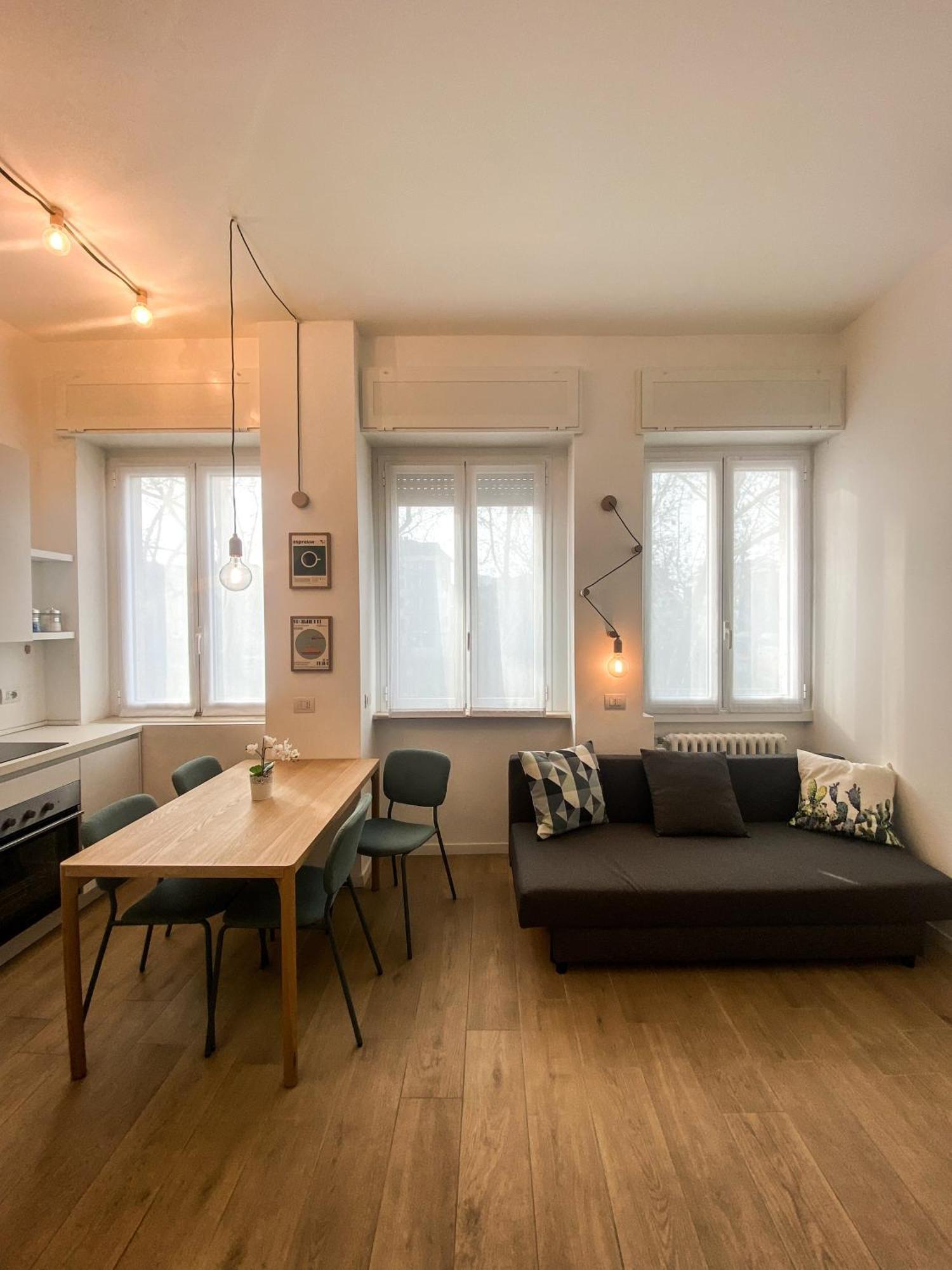 Molino Cozy With Park View In Downtown Apartment Milan