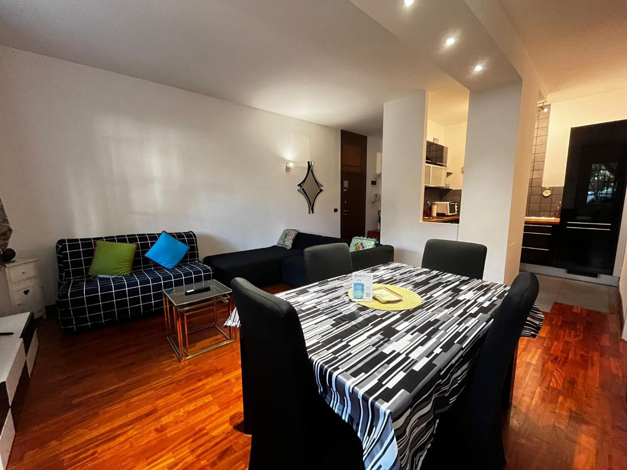 Kibilu - Via Casati 32 - Stazione - Corso Buenos Aires - Shopping Area Apartment *