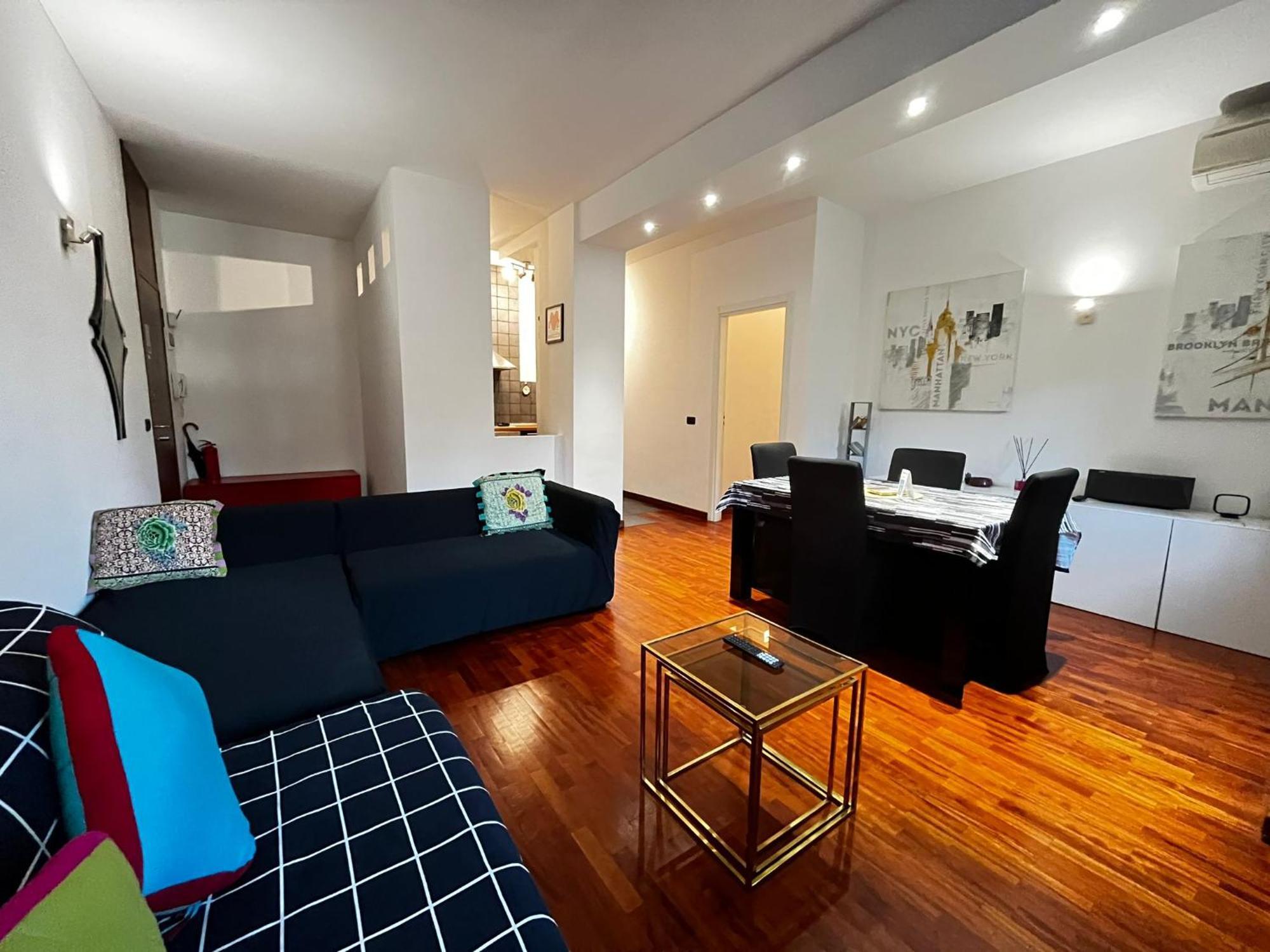 Apartment Kibilu - Via Casati 32 - Stazione - Corso Buenos Aires - Shopping Area