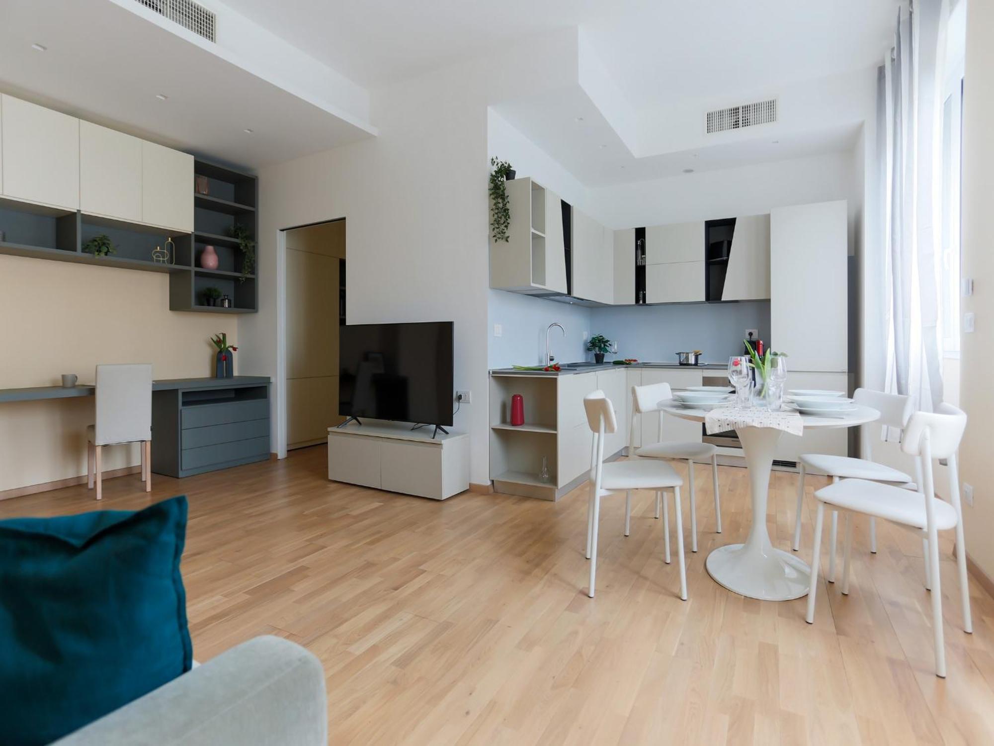 The Best Rent - Bright One-bedroom In Corso Vittorio Emanuele Ii Leilighet Milano