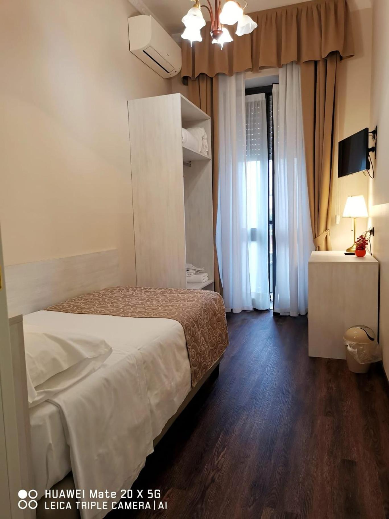 Station Group - Via Sammartini 15 Guest house Milan