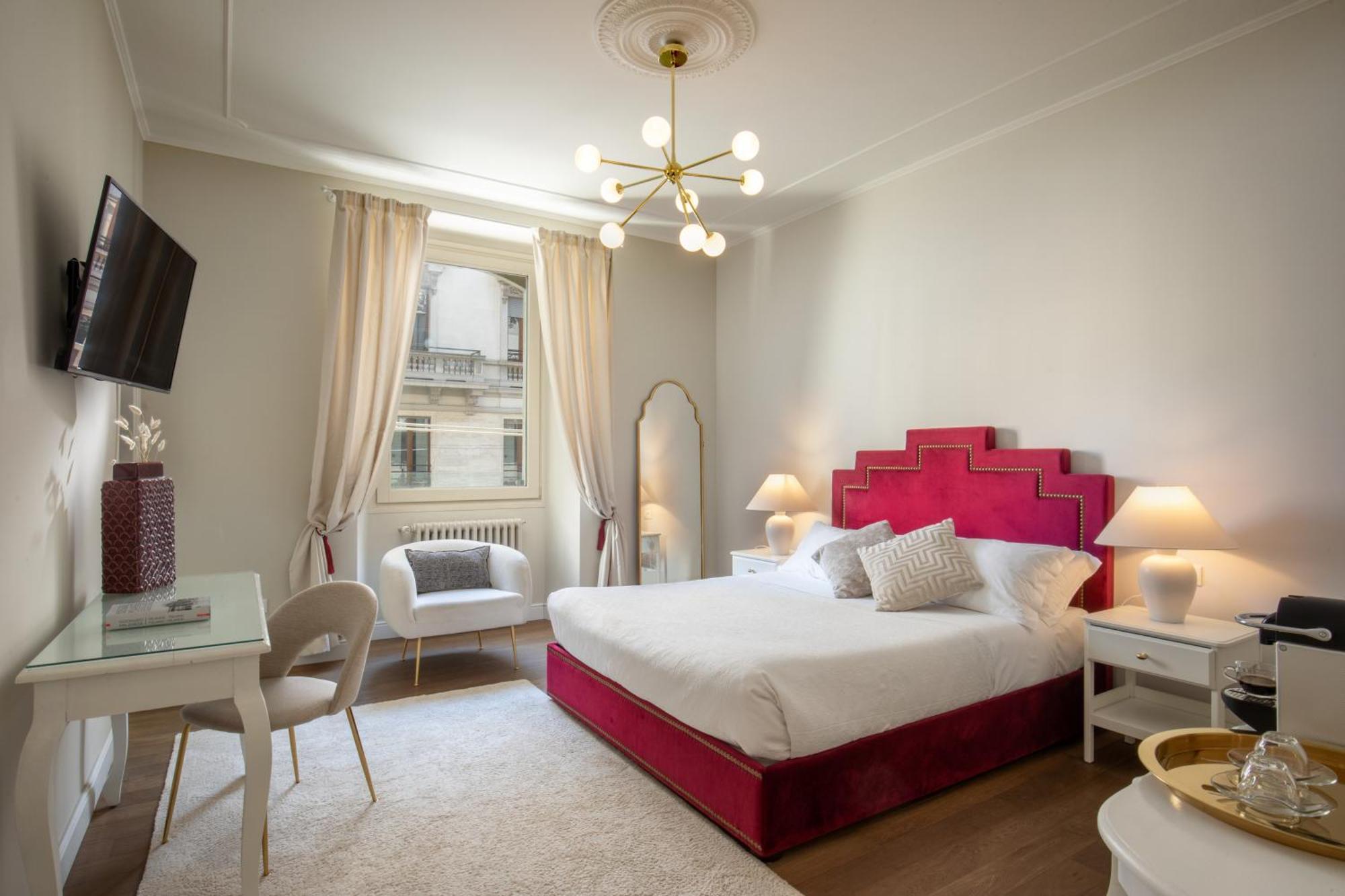 Daplace - Corso Monforte Guest house