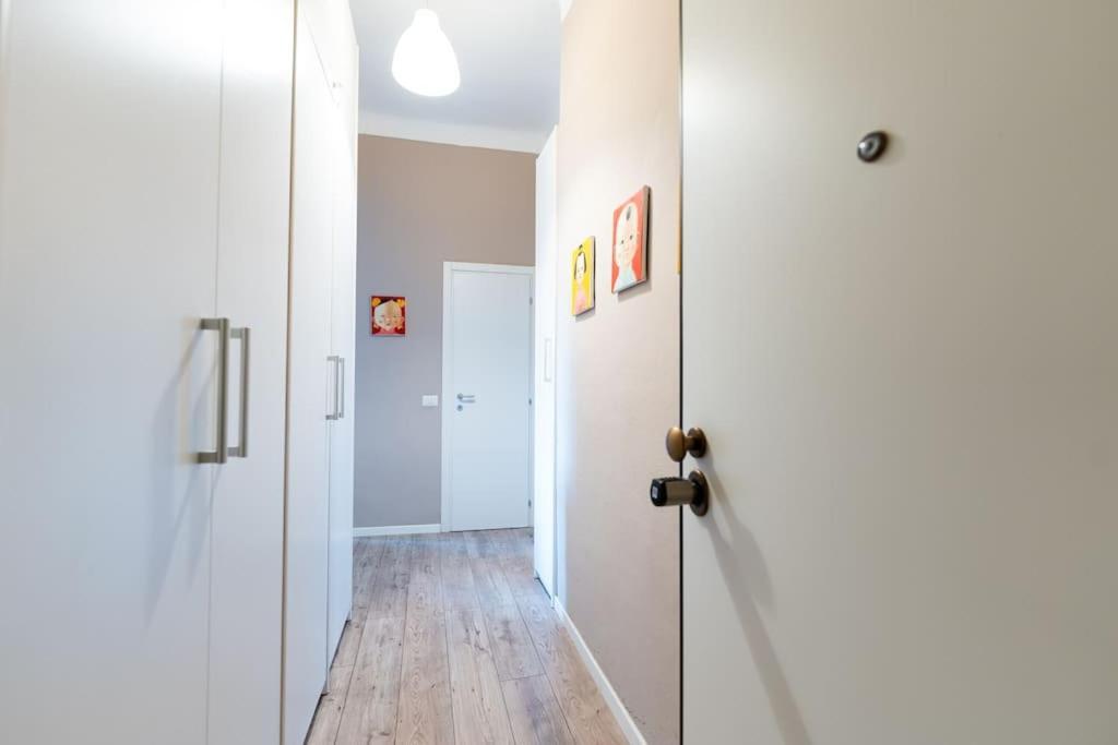 Apartment 10min To Downtown Bright And Stylish *