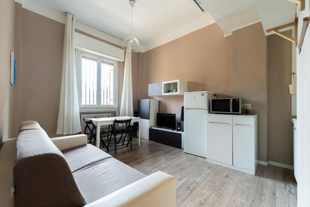 Apartment 10min To Downtown Bright And Stylish