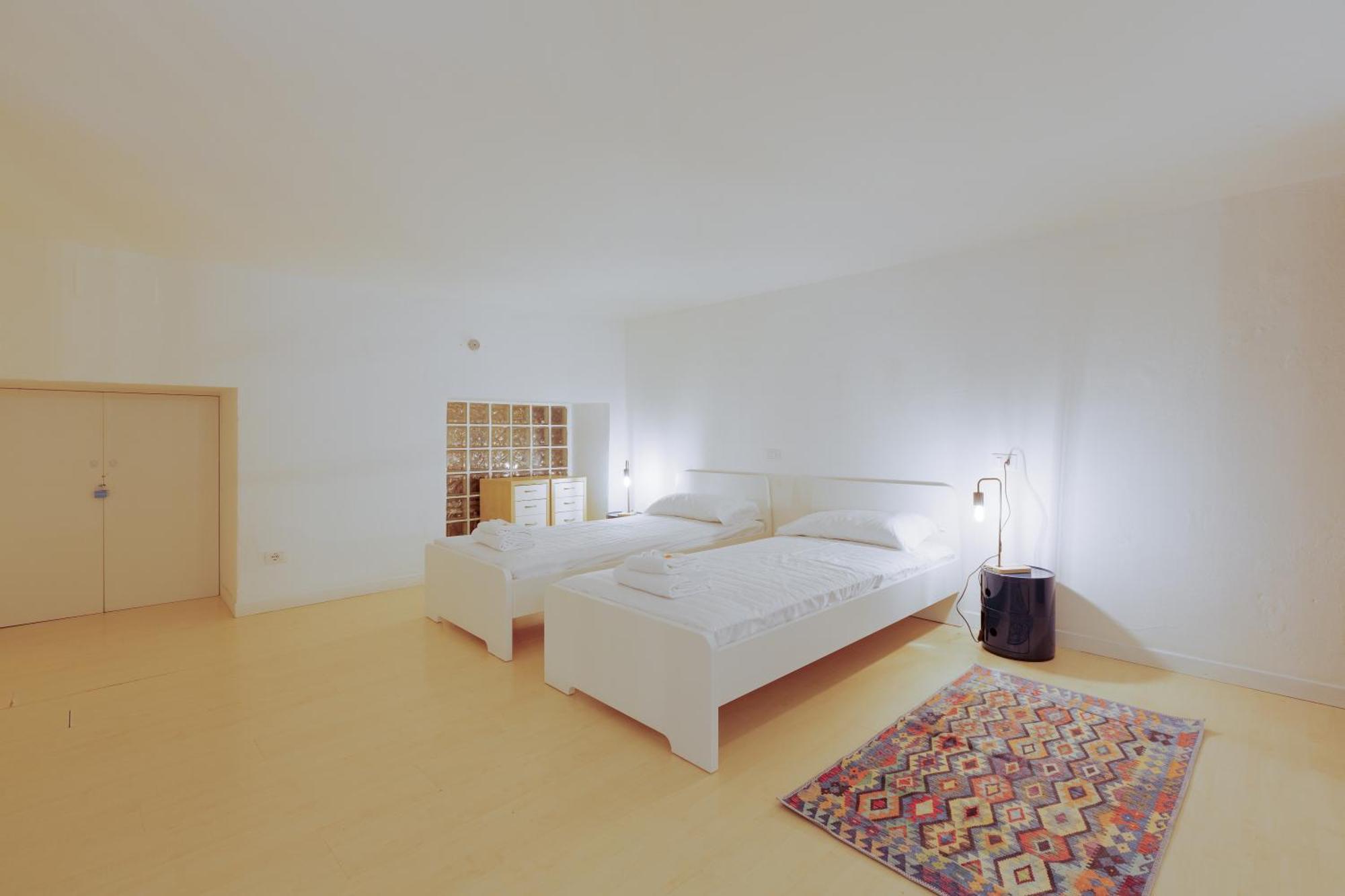 Sant'agostino - Charming Retreat 210m From M2 Milano