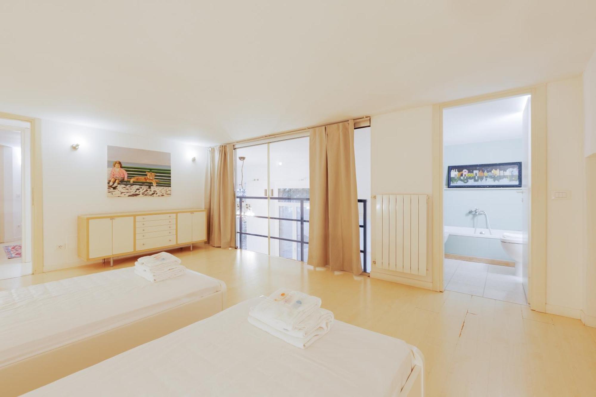 Sant'agostino - Charming Retreat 210m From M2 Leilighet Milano
