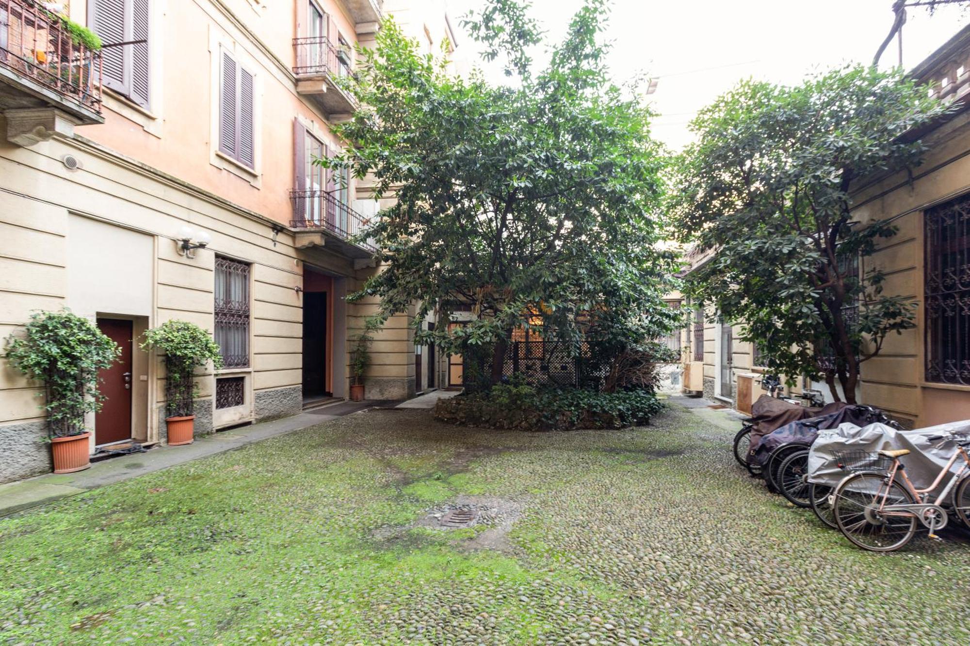 Sant'agostino - Charming Retreat 210m From M2 Leilighet Milano
