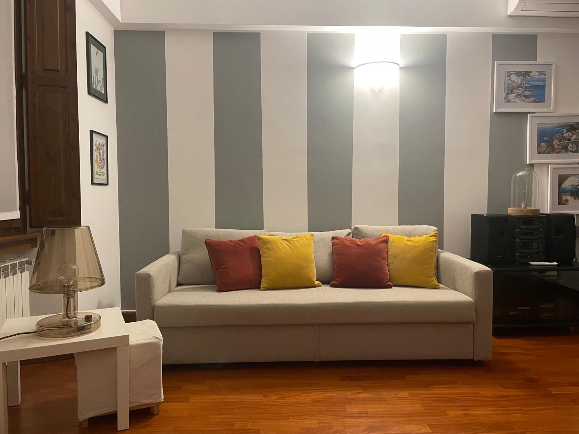 La Casa Di Ringhiera In Sarpi-sempione-moscova *