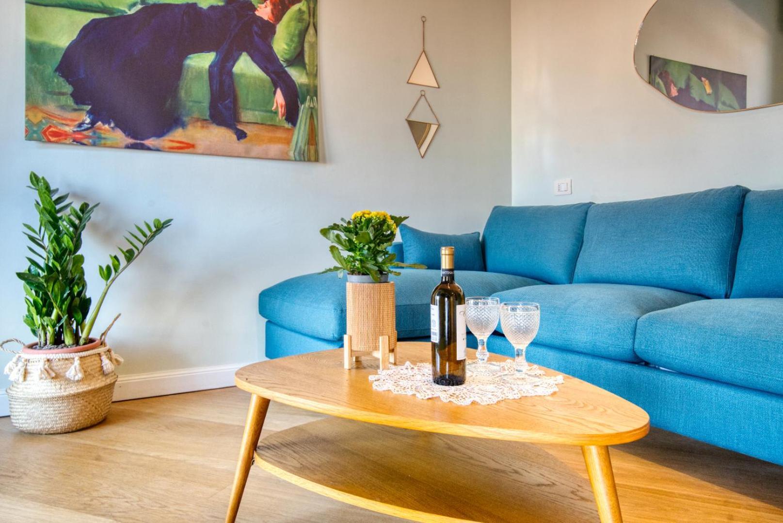 Spacious Penthouse With Panoramic Terrace - 20 Minutes From Duomo Milano