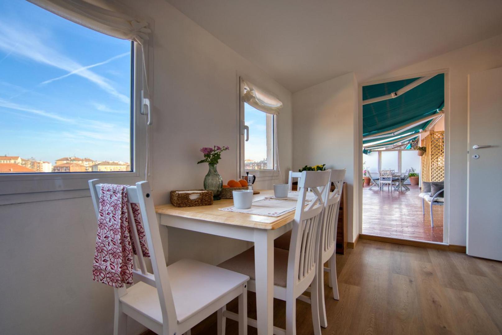Appartamento Spacious Penthouse With Panoramic Terrace - 20 Minutes From Duomo