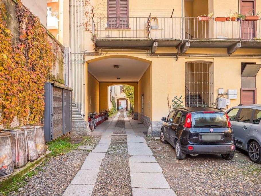 Spazioso Loft Imbonati6 Appartamento