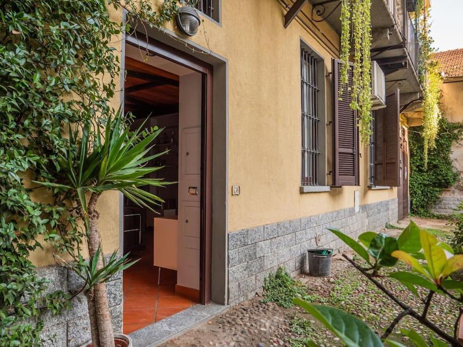 Spazioso Loft Imbonati6 Appartamento
