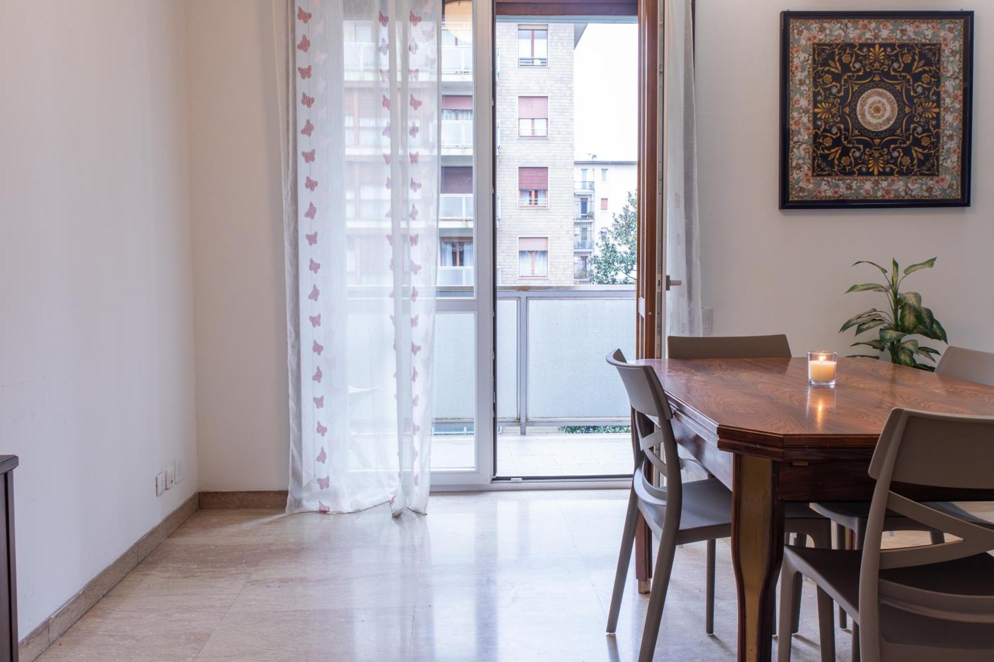 Appartement Centrale Vicino Metro E Duomo, Con 2 Bagni E Aria Condizionata Milaan