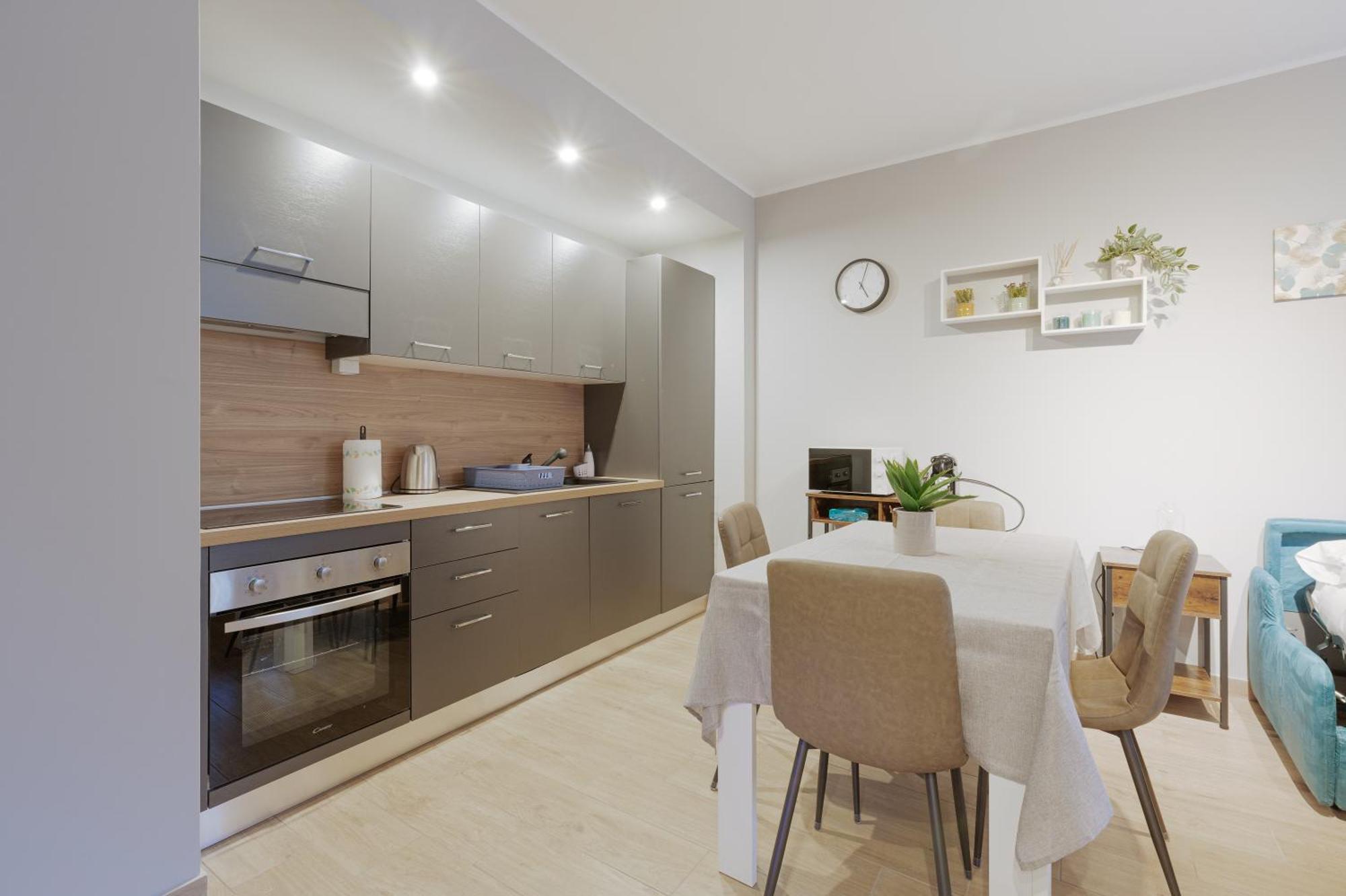 Affori M3 - Modern And Cozy *