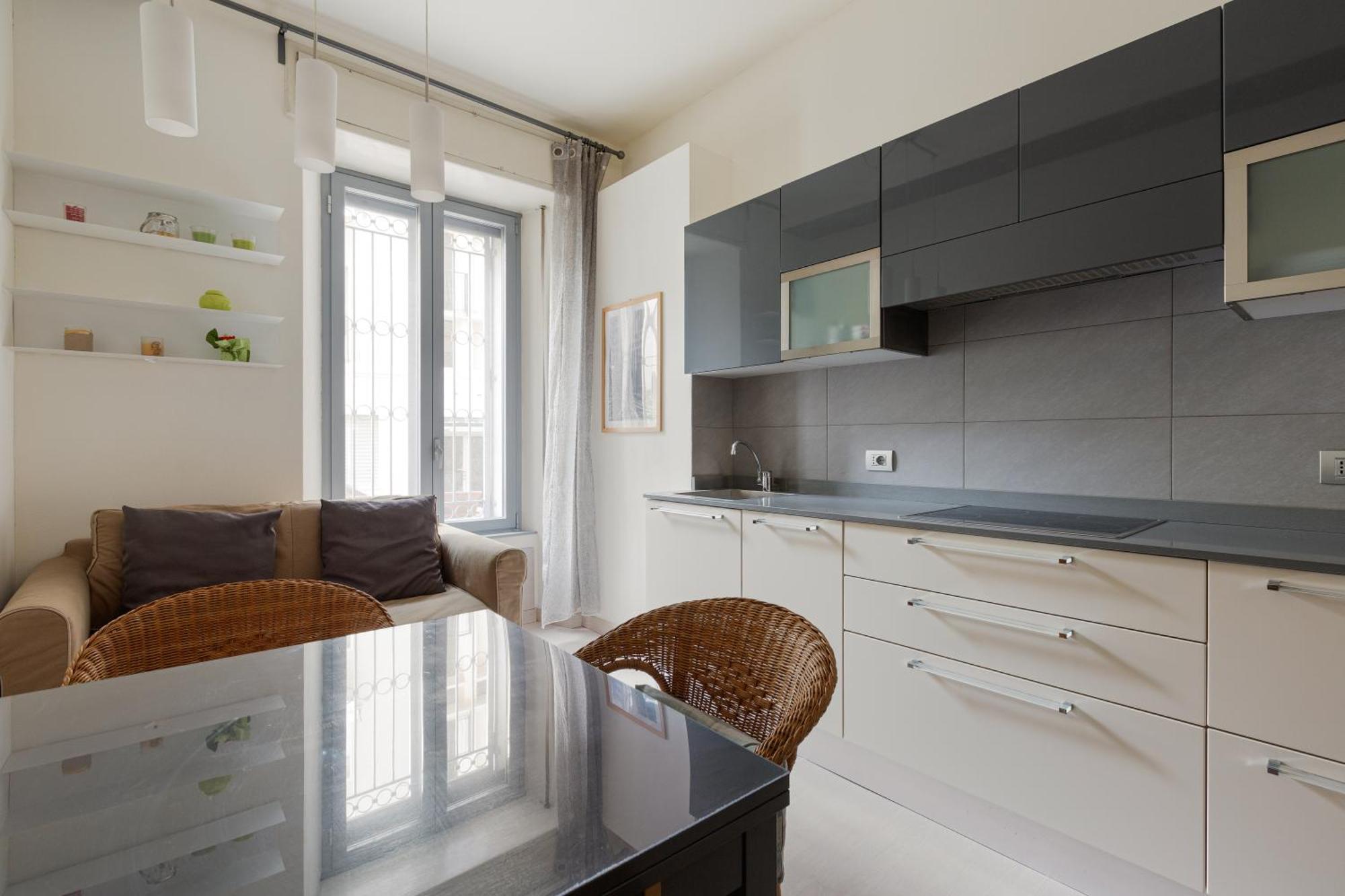 Leilighet Bright - 650 M Far From Arco Della Pace