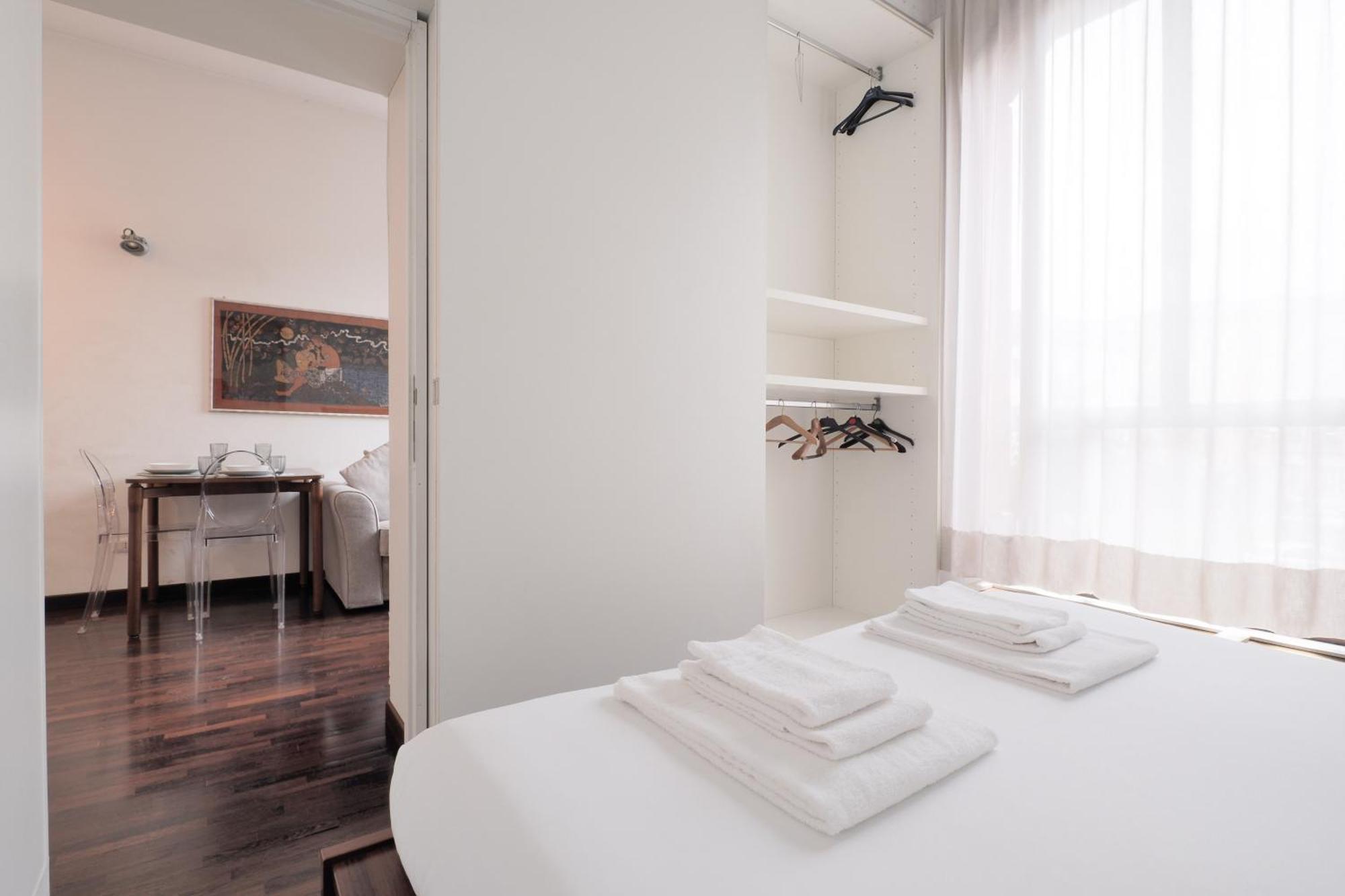- Duomo Luxury V Milano