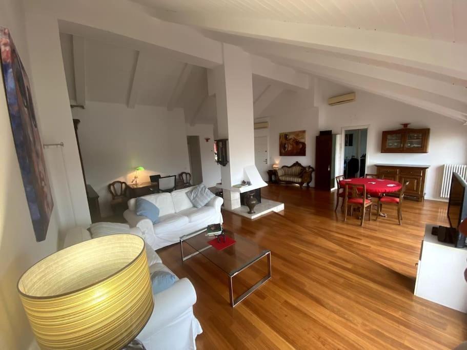 Penthouse In The Sky With 30 Sqm Terrace Station Milano