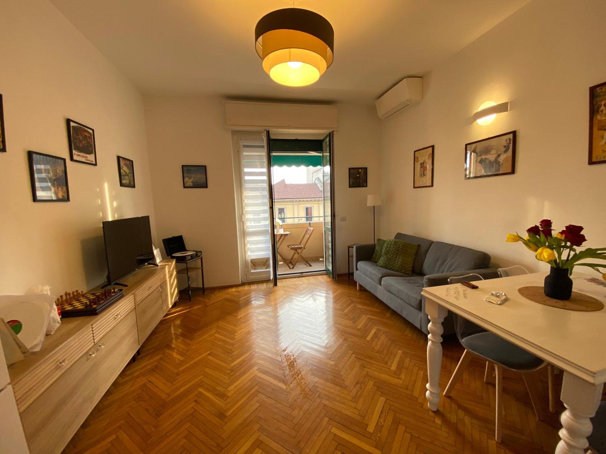 Appartamento Daniela's Spazioso Ai Navigli *