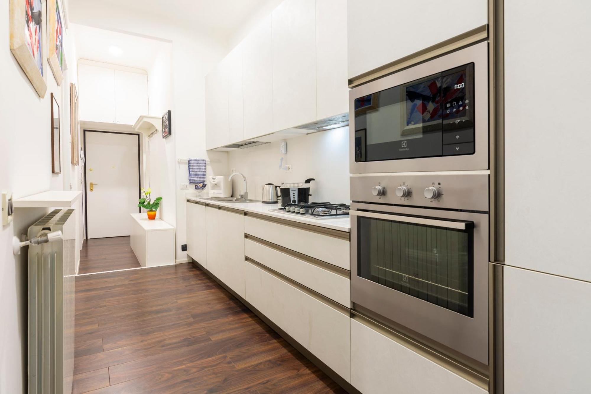 Apartment Galleria#27 - Metro A 2 Passi, Ampio E Nuovo Bilocale *