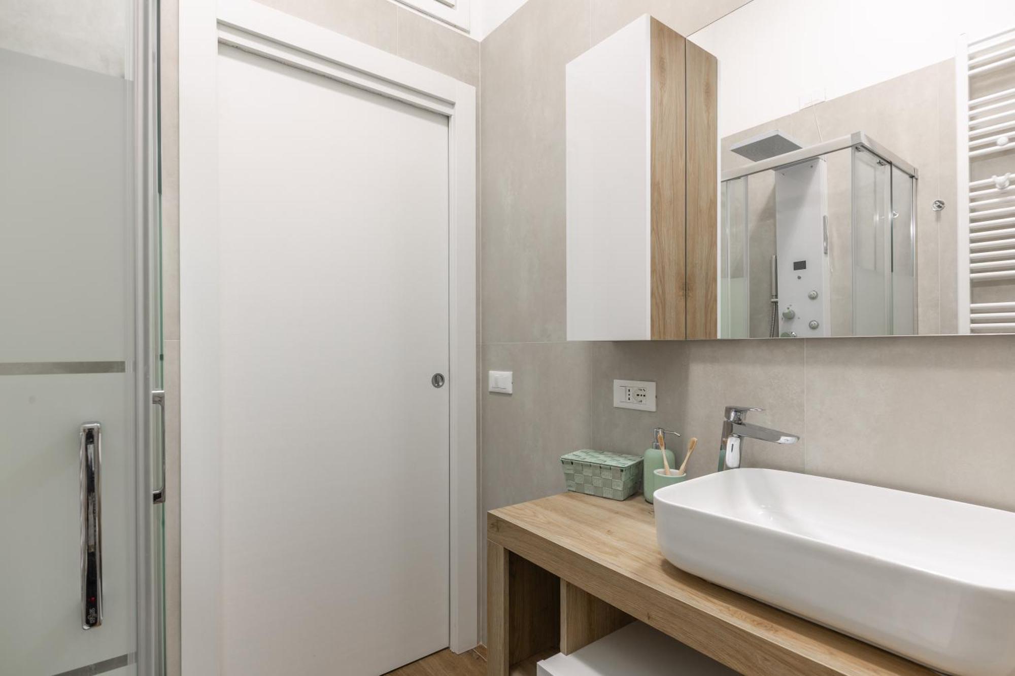 Ourjoy Condo, Free Parking, Ac, Wifi - M Gioia47, Station, Porta Nuova, * Milaan