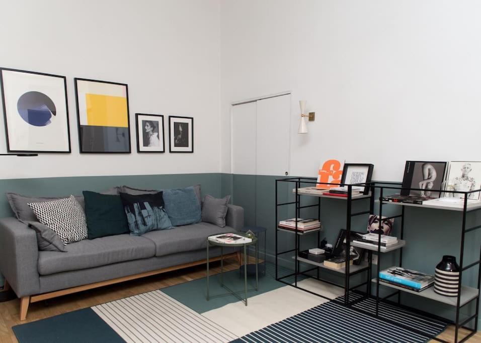 New Elegant Flat 3 Min From Station. Apartment