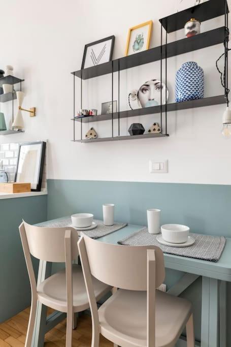 New Elegant Flat 3 Min From Station. Apartment