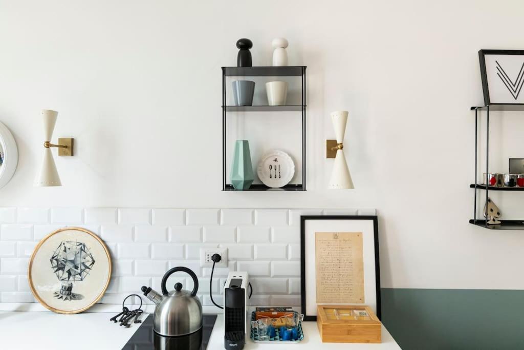 Apartment New Elegant Flat 3 Min From Station.