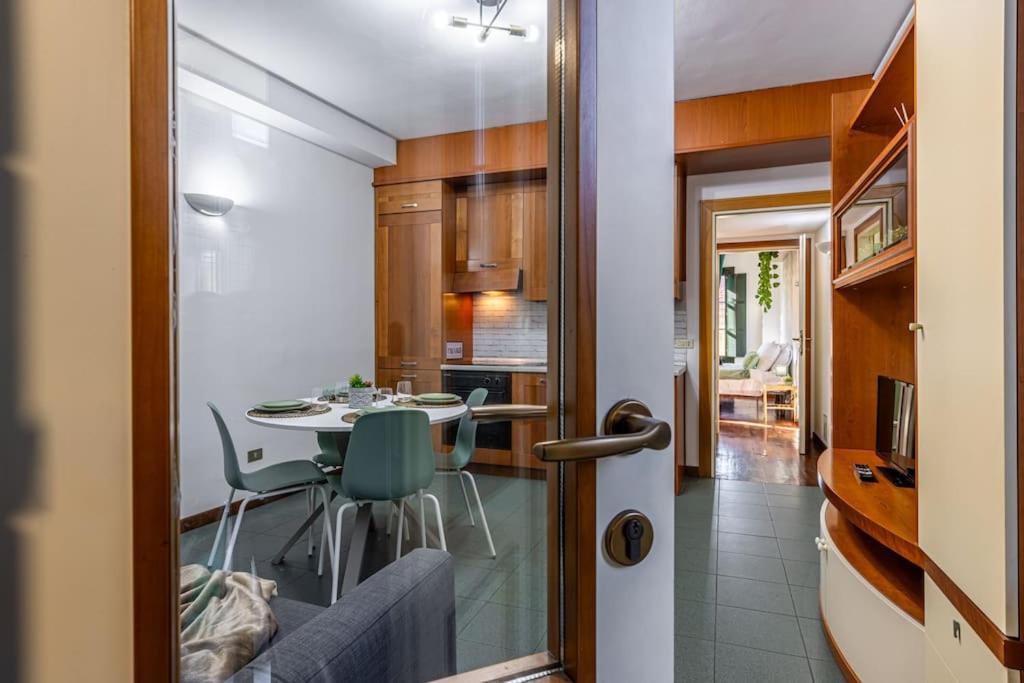 Close To Duomo Lovely City Center Flat Milano