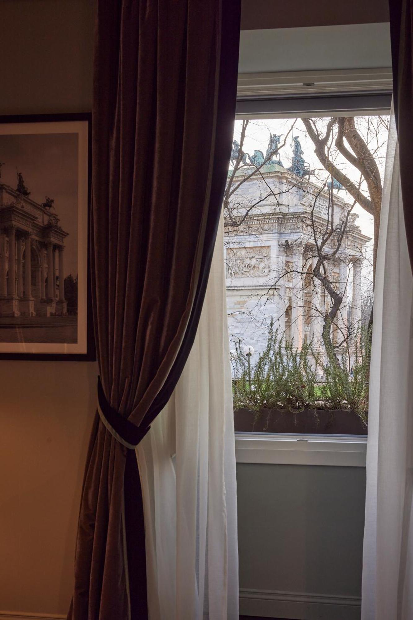 Living Guest house 2*