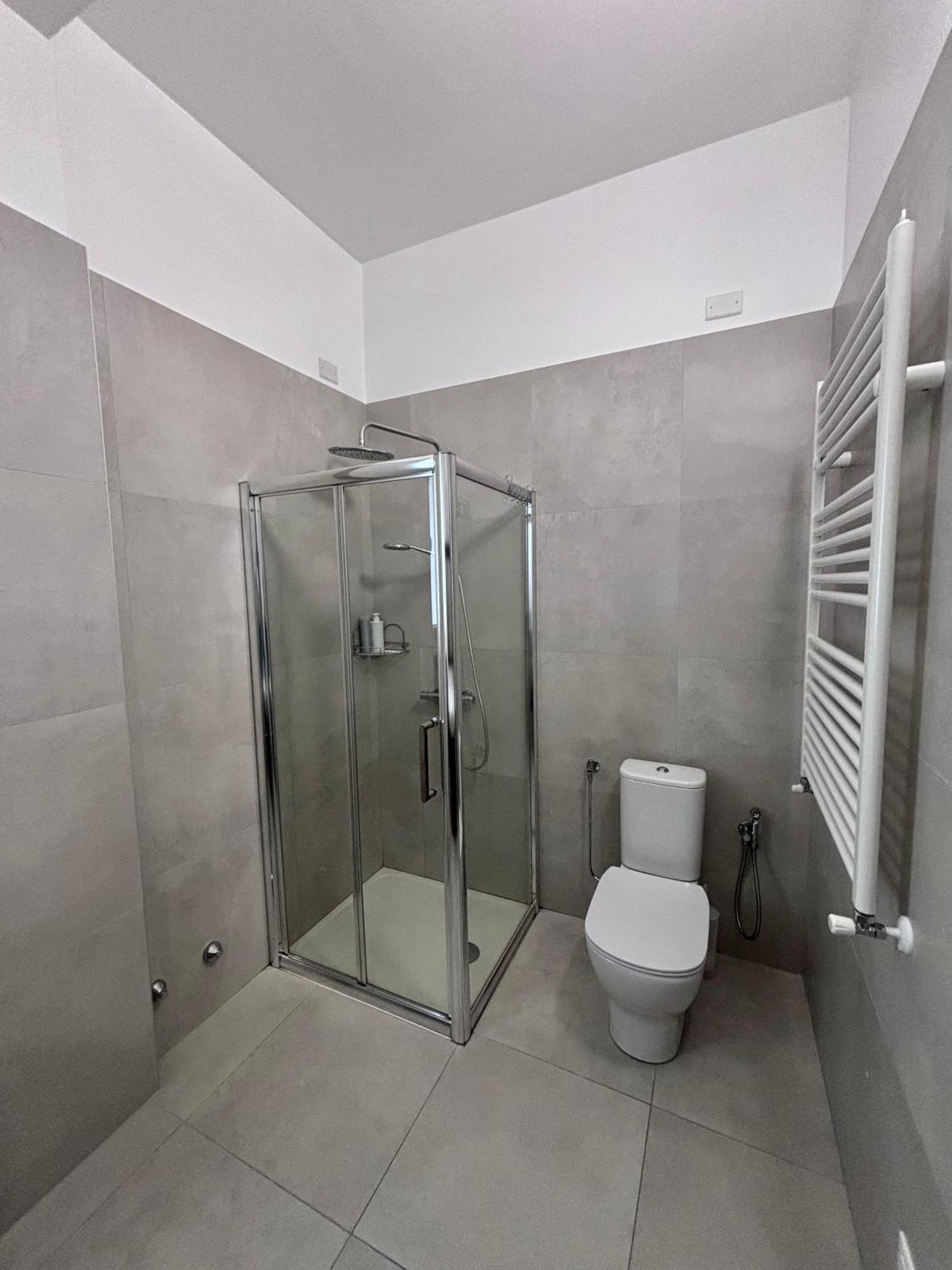Apartment Bilocale In Bande Nere-metro Rossa Duomo *