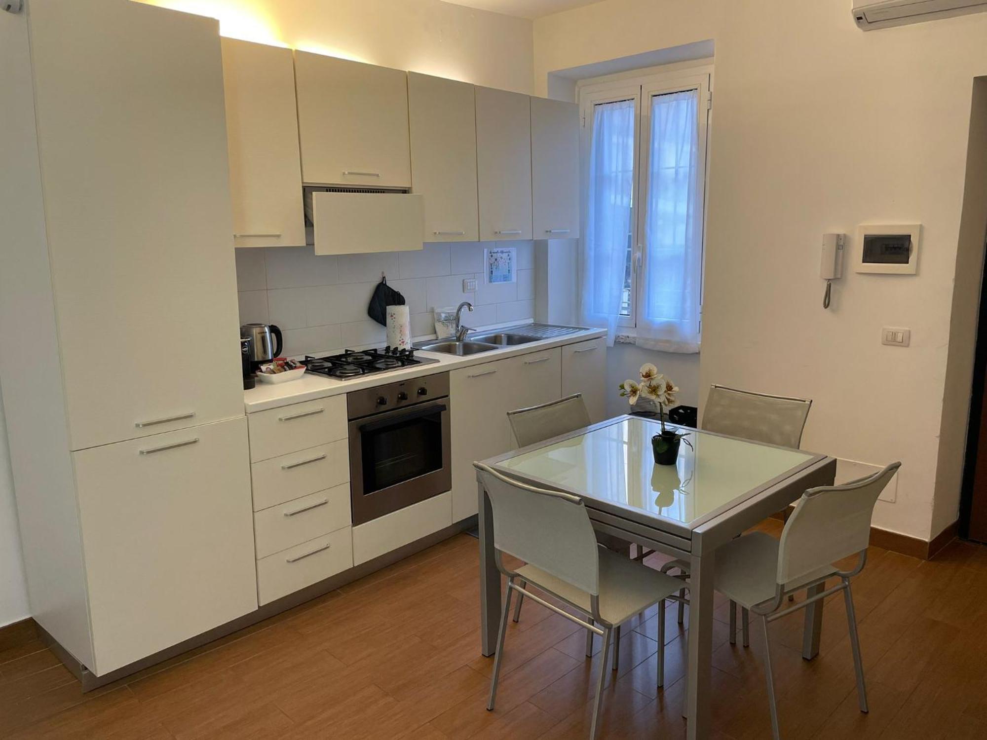 Canonica Charming Appartement *