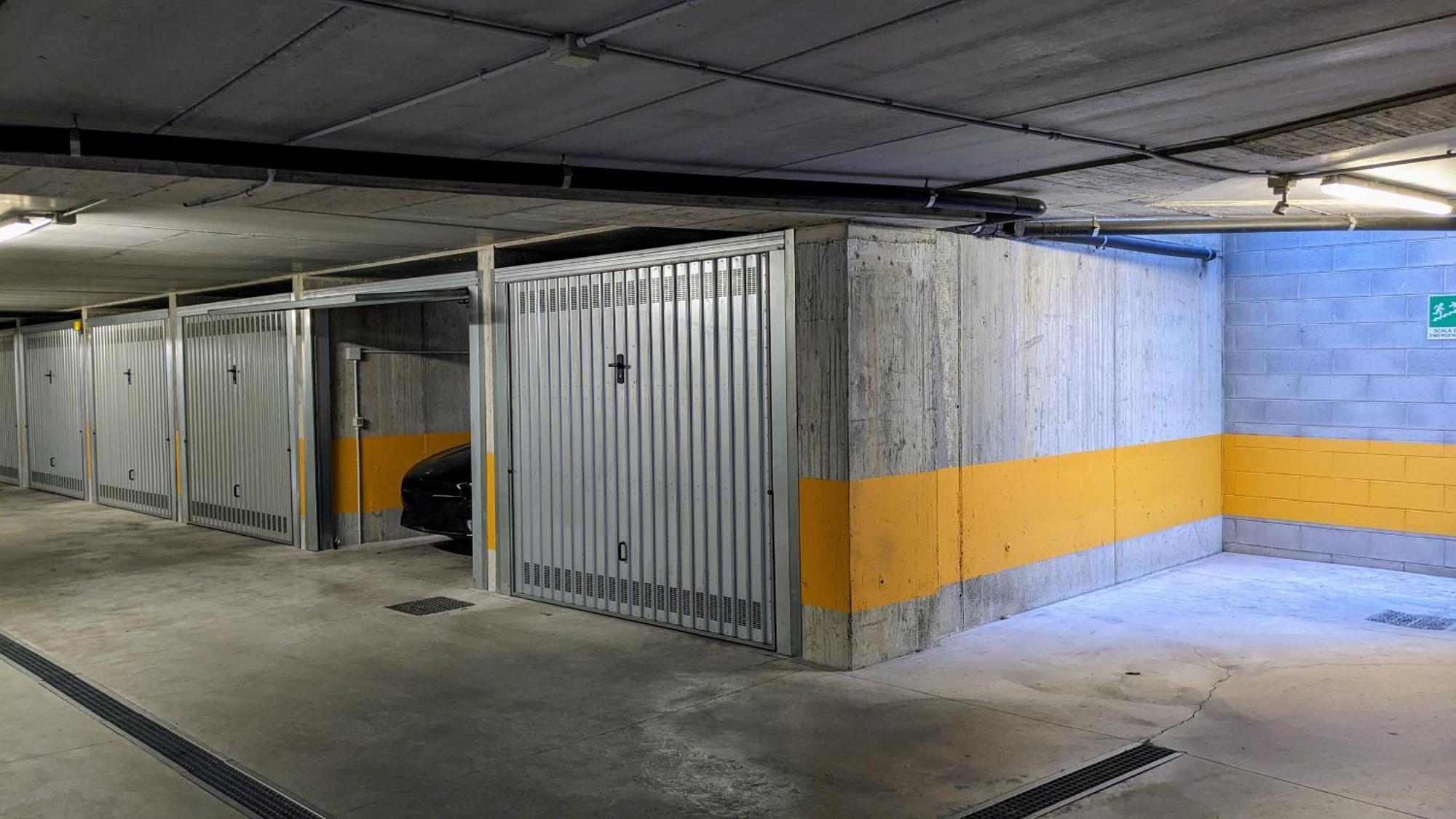 Mantega At Navigli - Pool And Garage