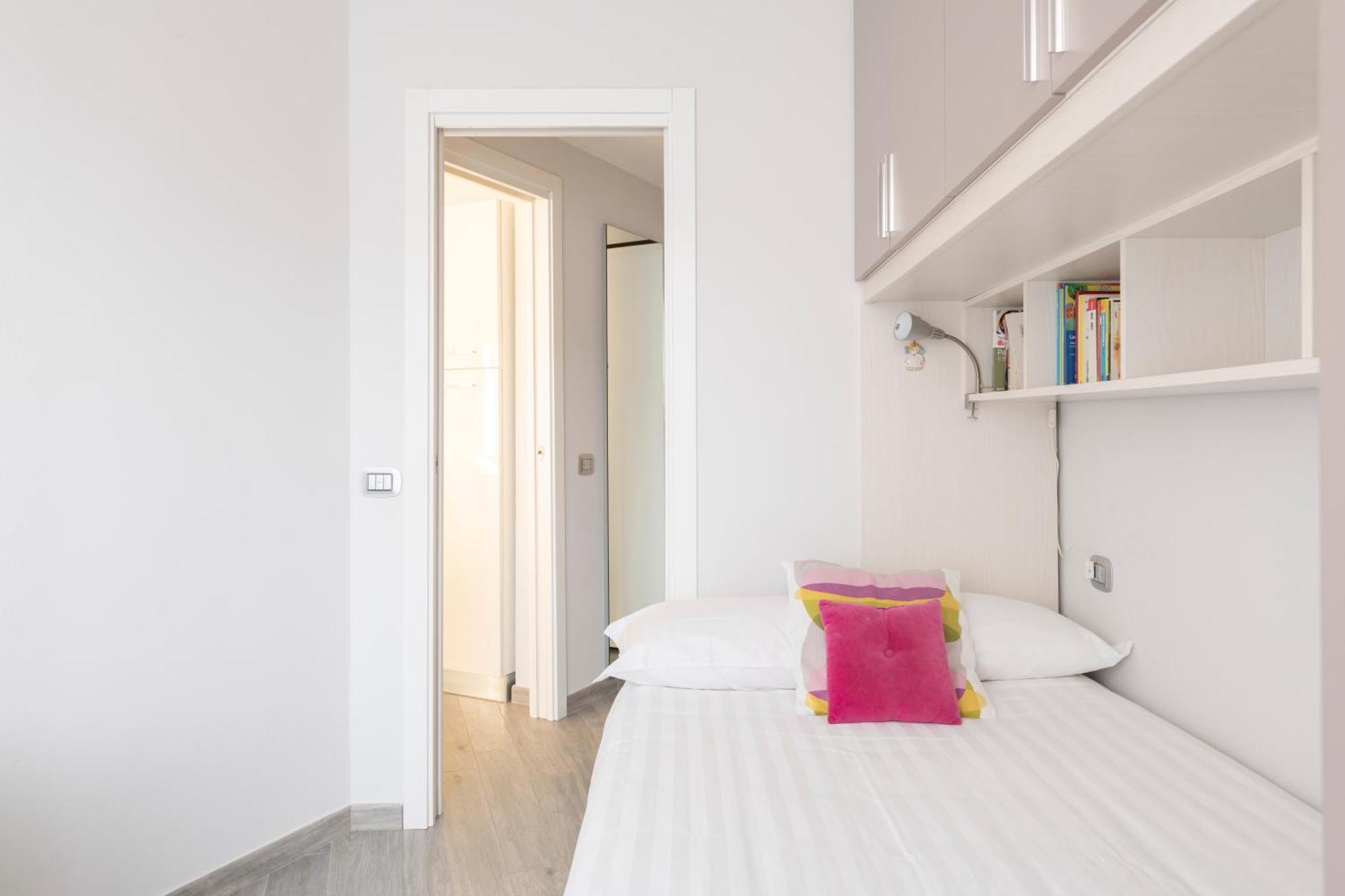 Adorable Centre, 2 Bd, 4 Guests Milano