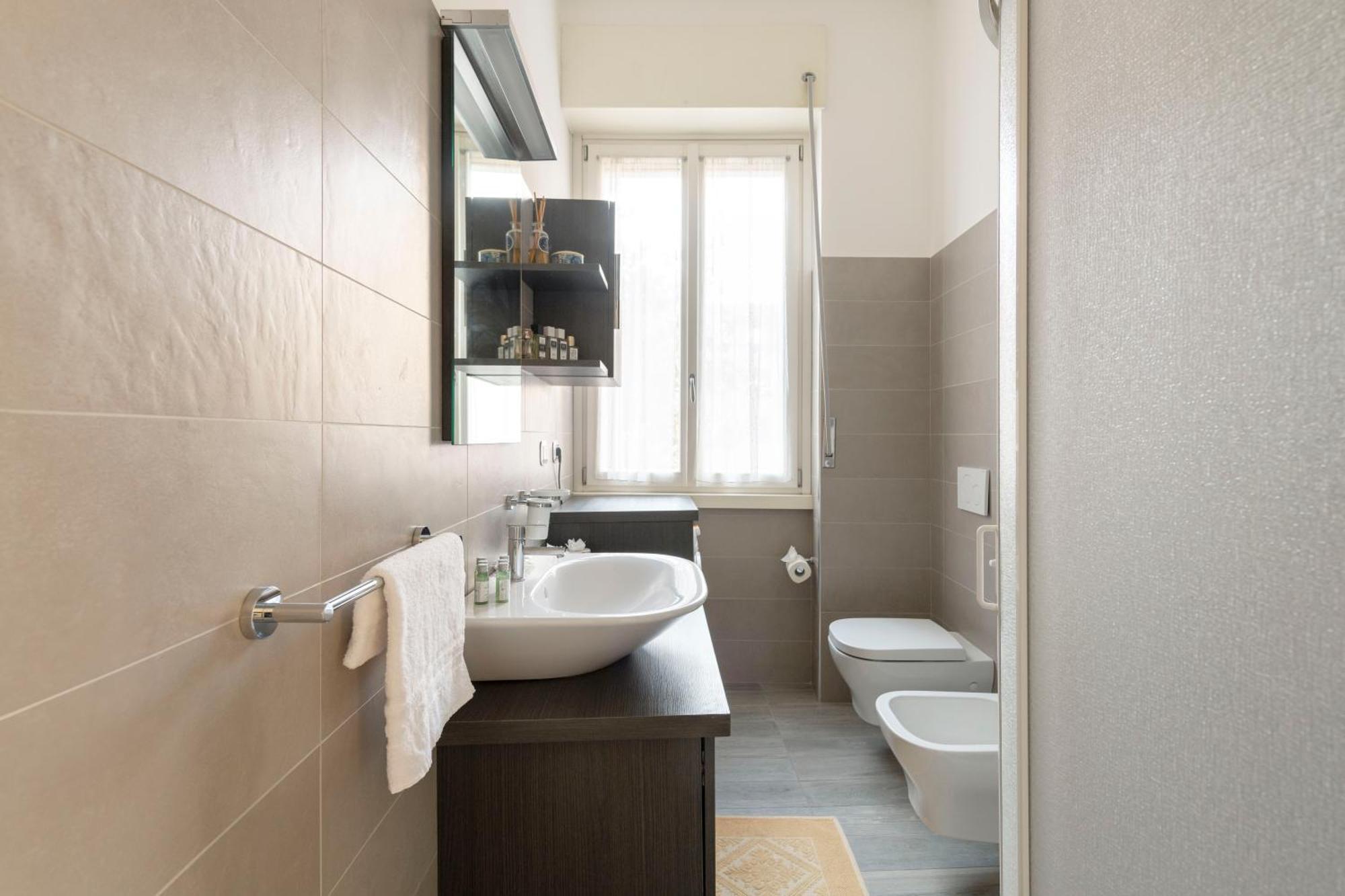 Adorable Centre, 2 Bd, 4 Guests Appartamento Milano