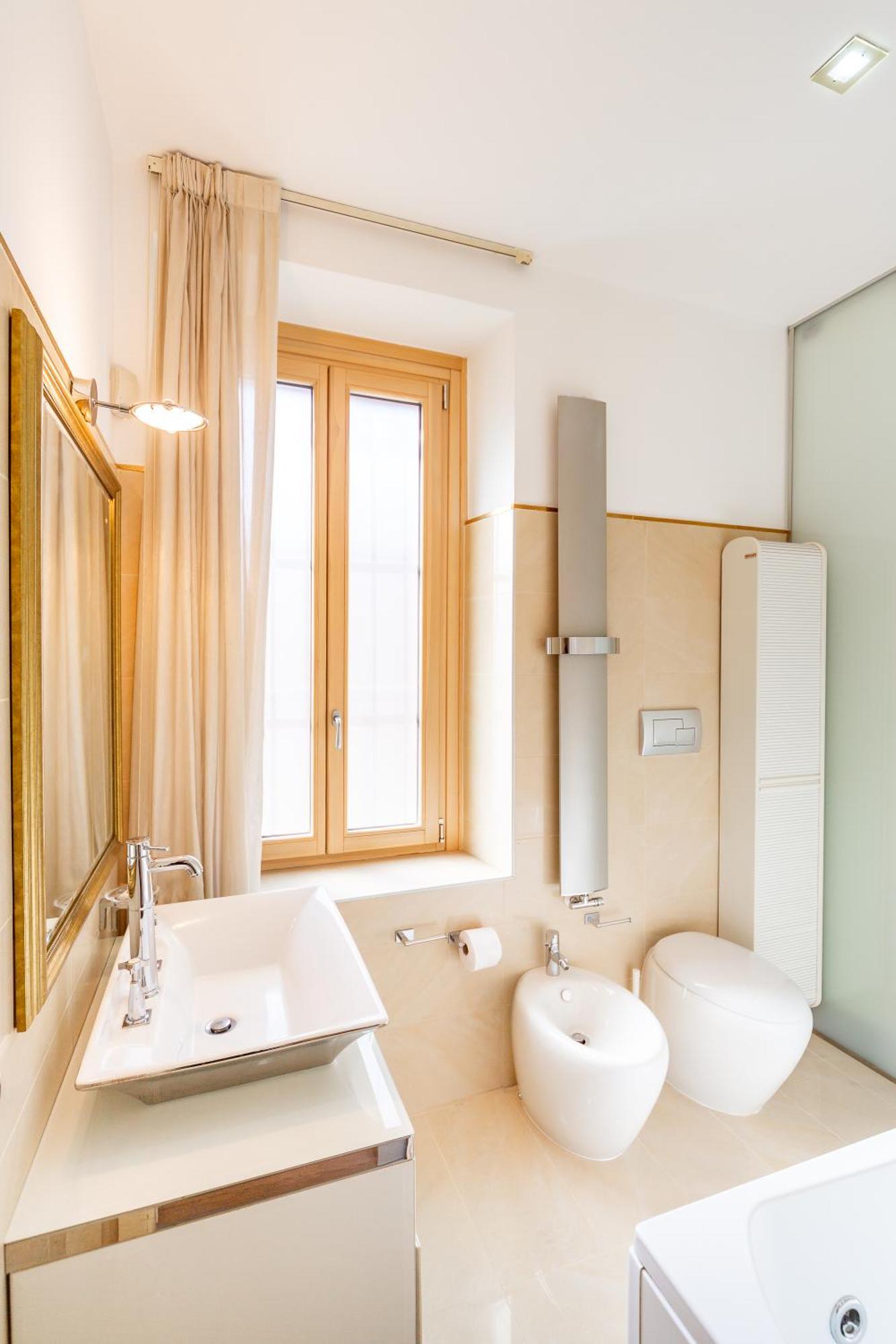 Ferienhaus Milano-trilocale Centrale Con Vasca Idromassaggio