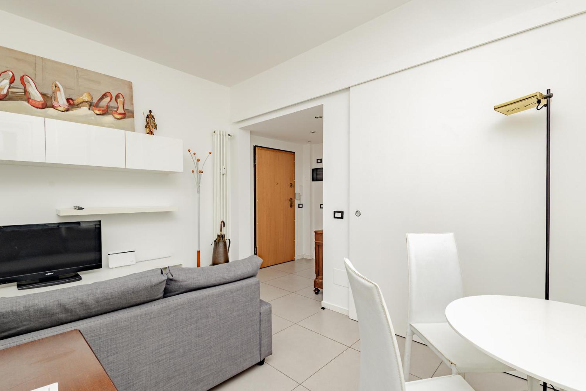 Xenia - Quiet And Cozy Two-room Apartment Mailand