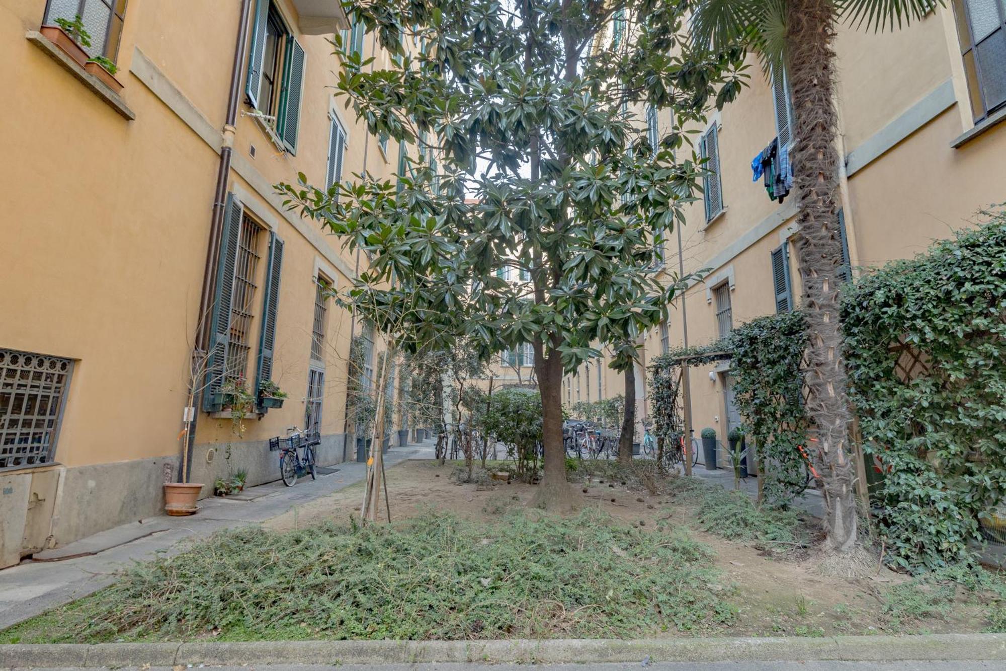 2 Bedroom - Buzzi Hospital, Sempione, Mico, 100mt Metrom5 Milano